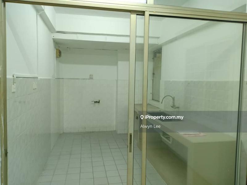 Condominium for Sale in Bukit Pandan Kondominium 1 by Alwyn Lee - iProperty.com.my