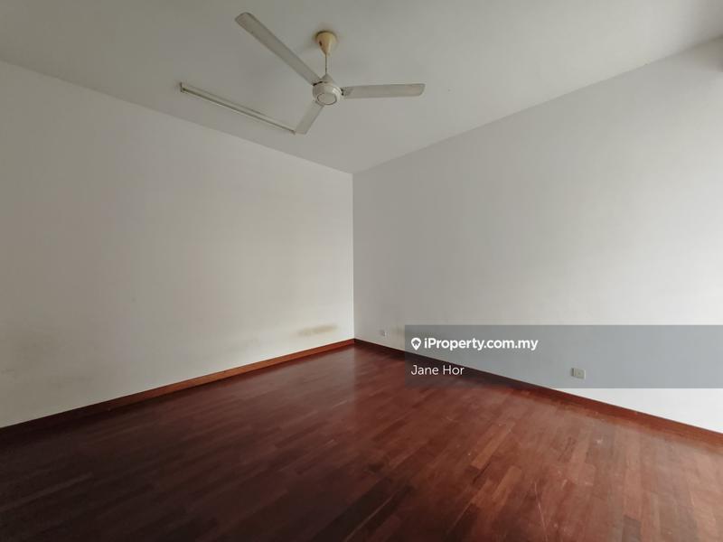 Townhouse for Sale in 16 Sierra, Puchong by Jane Hor - iProperty.com.my