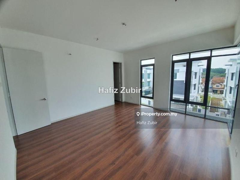 Semi-Detached House for Sale in Kajang, Selangor by Hafiz Zubir - iProperty.com.my
