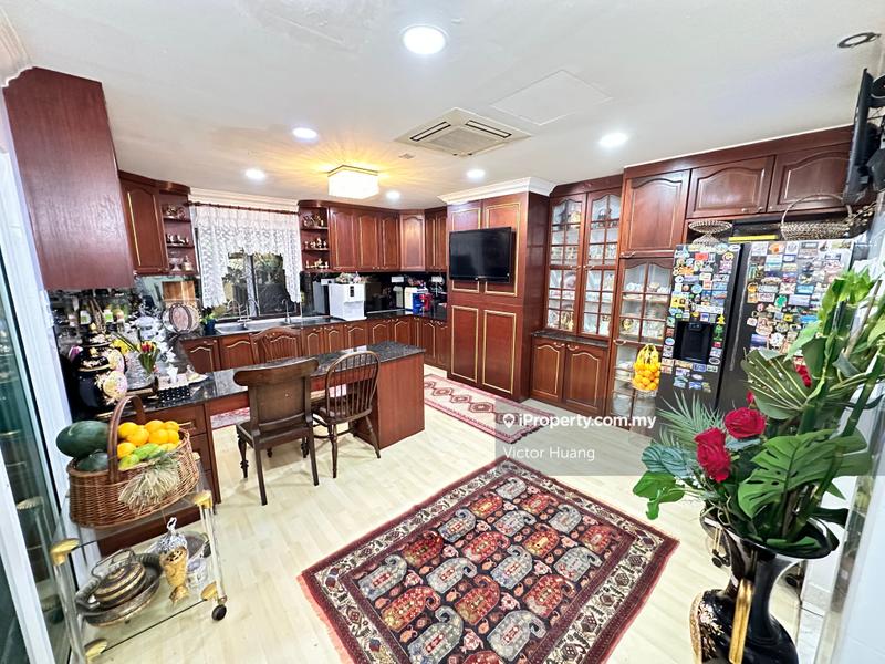 Rumah Berkembar untuk Dijual di Kelana Jaya, Petaling Jaya oleh Victor Huang - iProperty.com.my