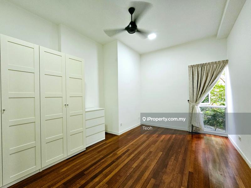 For Sale - Pavilion Hilltop