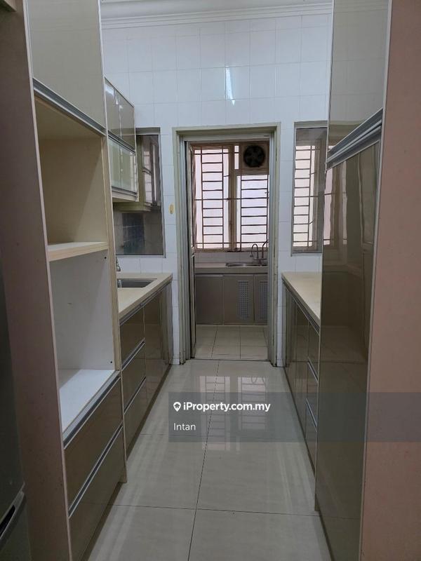 Condominium for Sale in Platinum Hill PV 8 by Intan - iProperty.com.my