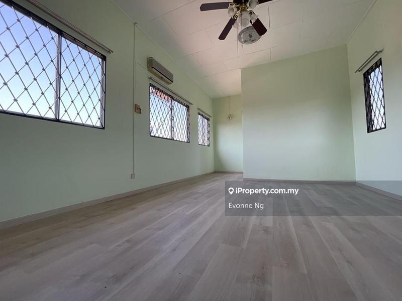 Rumah Berkembar untuk Dijual di Kajang, Selangor oleh Evonne Ng - iProperty.com.my
