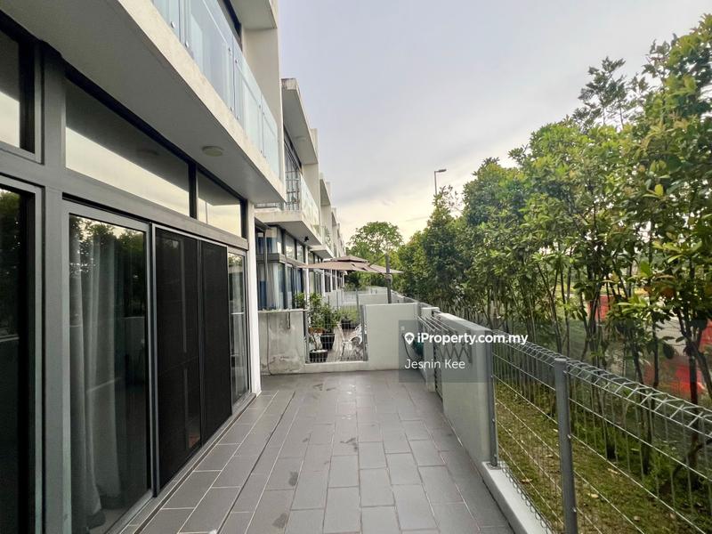 3-storey Terraced House for Sale in Lake Fields, Sungai Besi by Jesnin Kee - iProperty.com.my