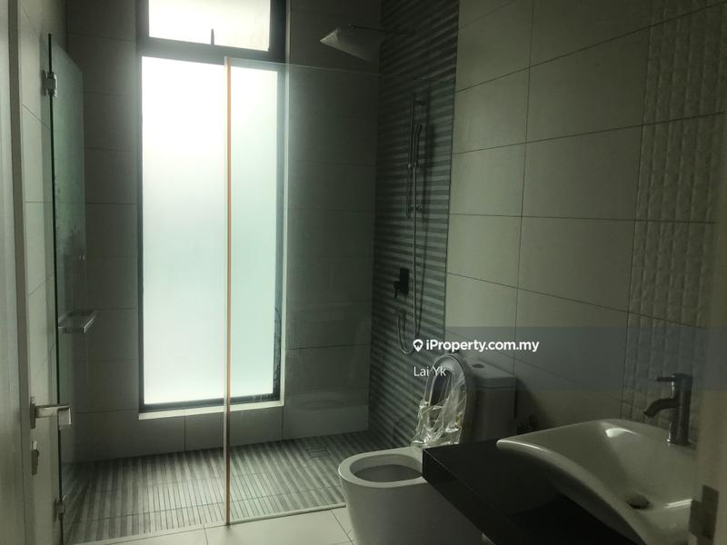 Bungalow House for Sale in Subang Heights, Subang Jaya by Lai Yk - iProperty.com.my