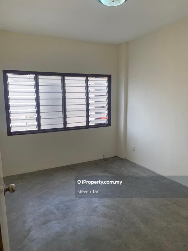 Flat for Sale in Sri Cempaka by Steven Tan - iProperty.com.my