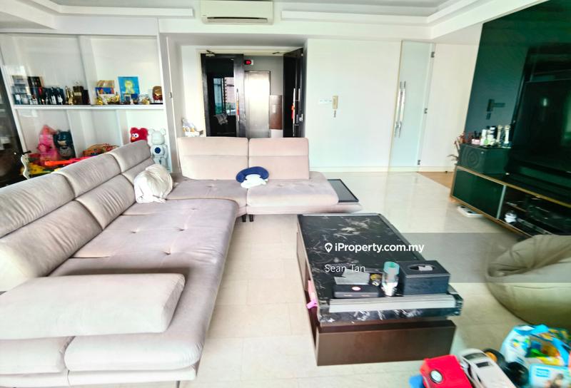 For Sale - Tiffani Kiara