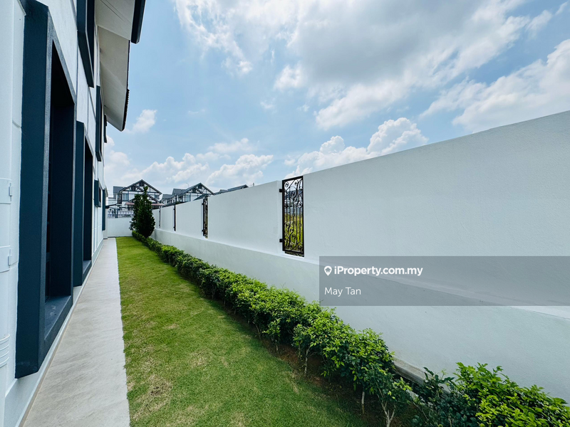 Bungalow House for Sale in Kluang Taman Parkland - New Bungalow Area, Kluang by May Tan - iProperty.com.my