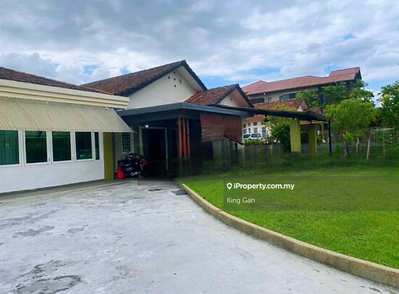 Bungalow House for Sale in Bukit Gasing, Petaling Jaya by King Gan - iProperty.com.my