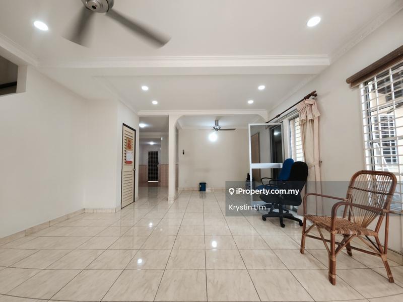 Rumah Teres 2-Tingkat untuk Dijual di Kota Kemuning, Shah Alam oleh Krystin Lim - Living Room - iProperty.com.my