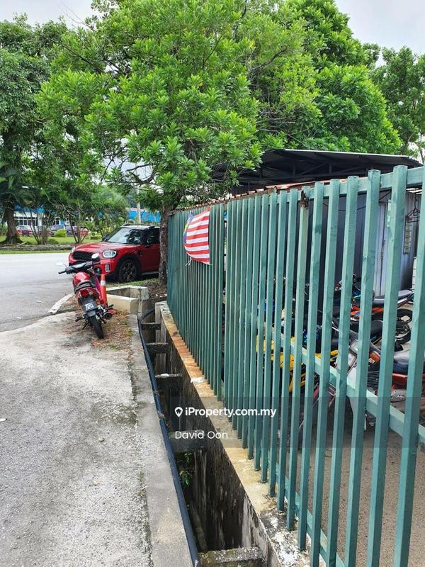 Kilang Terpisah untuk Dijual di Serdang, Seri Kembangan oleh David Oon - iProperty.com.my