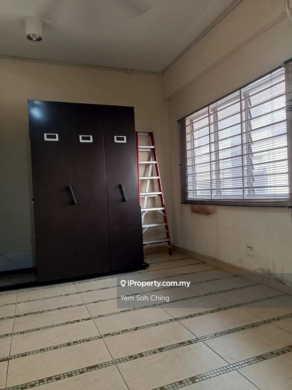 Shop / Office for Sale in Petaling Jaya, Selangor by Yem Soh Ching - iProperty.com.my