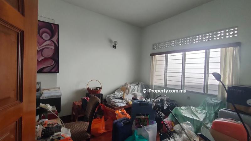 Bungalow House for Sale in Taman Million, Jalan Ipoh by Wai Mun - iProperty.com.my