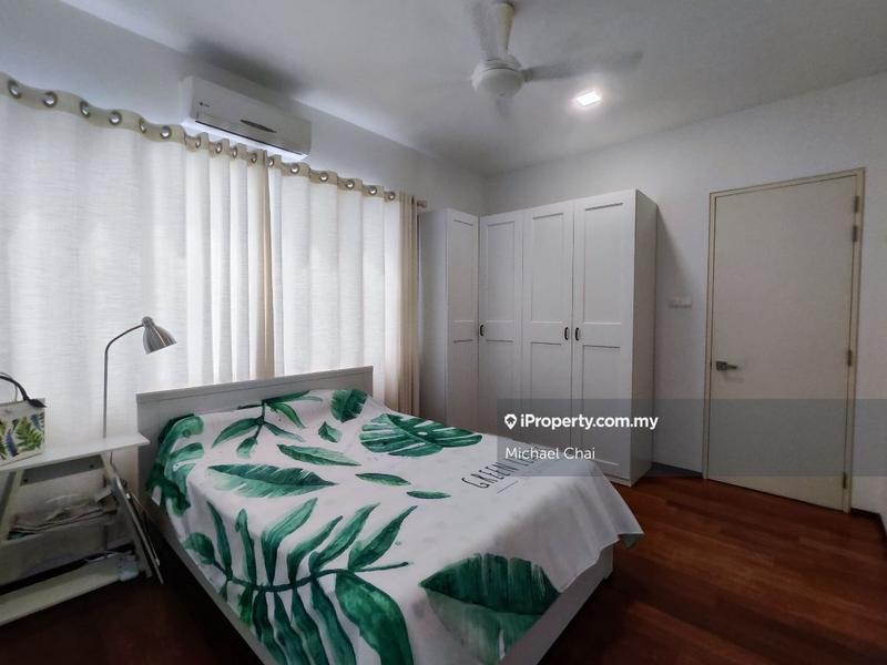 Bungalow House untuk Dijual di Jalan Villa 2/1, Lake Front Villa, Cyberjaya oleh Michael Chai - iProperty.com.my