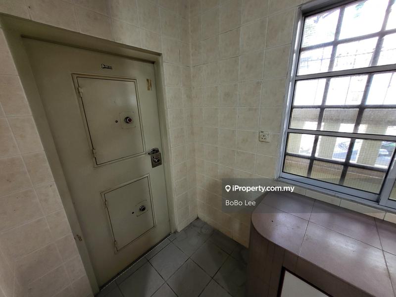 Semi-Detached House for Sale in Taman Overseas Union (Taman Oug), Jalan Klang Lama (Old Klang Road) by BoBo Lee - iProperty.com.my