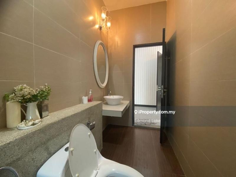Bungalow House for Sale in Seksyen U8, Shah Alam by Edmond Loke - iProperty.com.my