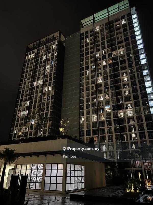 Condominium for Rent in Lakefront Residence by Kim Lee - iProperty.com.my