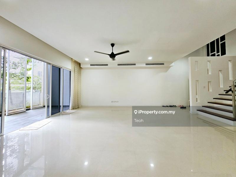 For Sale - Pavilion Hilltop