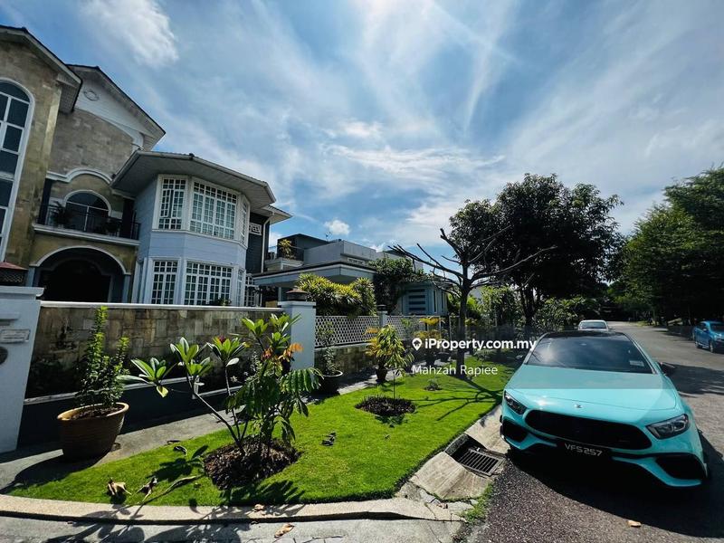Bungalow House for Sale in Perdana Lakeview East, Cyberjaya by Mahzah Rapiee - iProperty.com.my