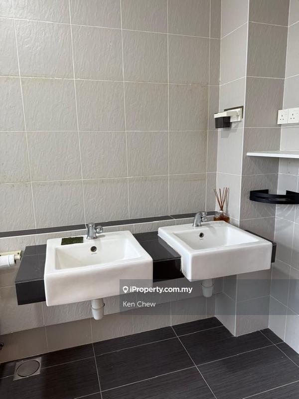 Rumah Teres 2-Tingkat untuk Dijual di Kajang East, Semenyih oleh Ken Chew - iProperty.com.my