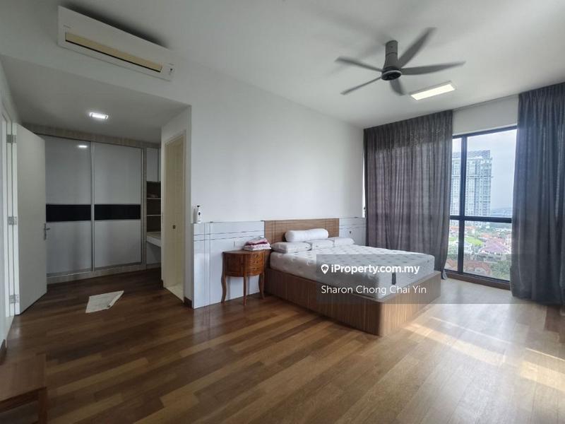 For Sale - Straits View 18