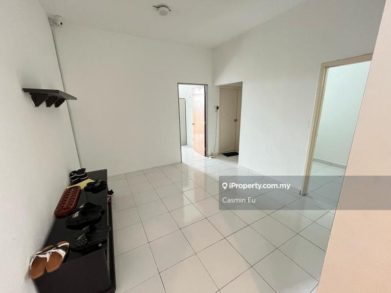Service Residence for Sale in Jentayu Residensi @ Tampoi by Casmin Eu - iProperty.com.my