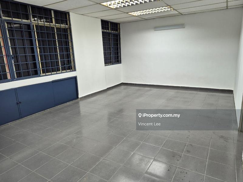 For Sale - 1st Floor Shop Lot for Sale at Bandar Kinrara Seksyen 5