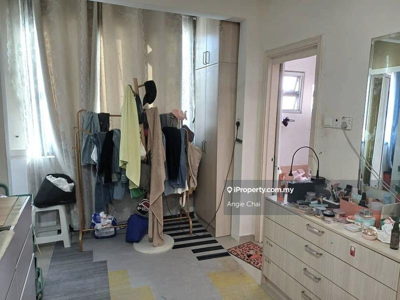 Townhouse for Sale in Sunway Damansara, Kota Damansara by Angie Chai - iProperty.com.my