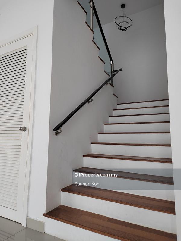3-storey Terraced House for Sale in Taman Sunville, Bandar Sungai Long by Cannon Koh - iProperty.com.my