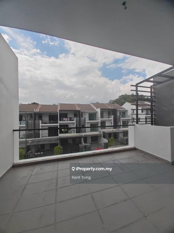 Rumah Teres 3-Tingkat untuk Dijual di Residensi Bukit Orkid (Orchid Hills), Cheras, Cheras oleh Kent Yong - iProperty.com.my
