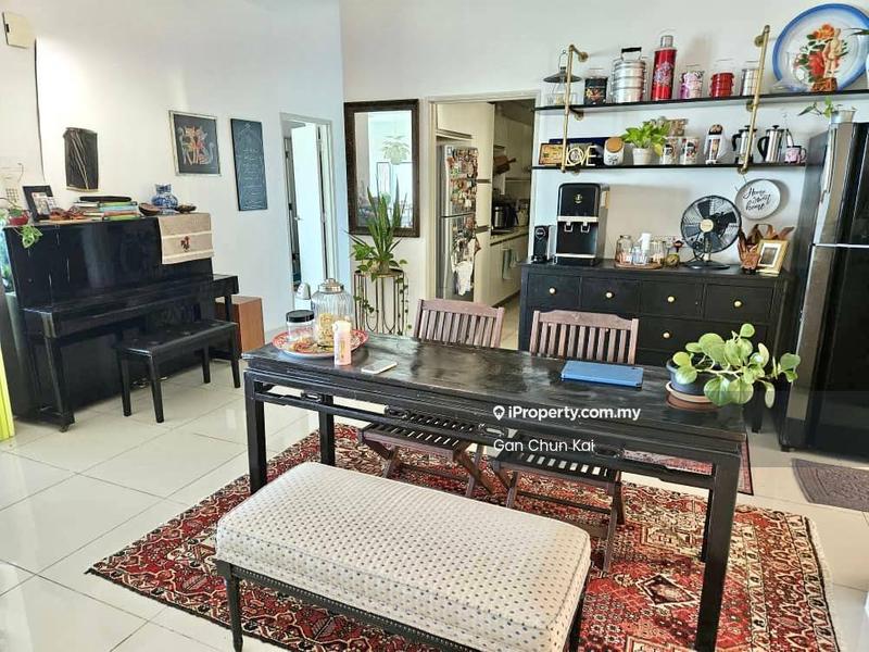 Condominium for Rent in 10 Island Resort by Gan Chun Kai - Dining Room - iProperty.com.my