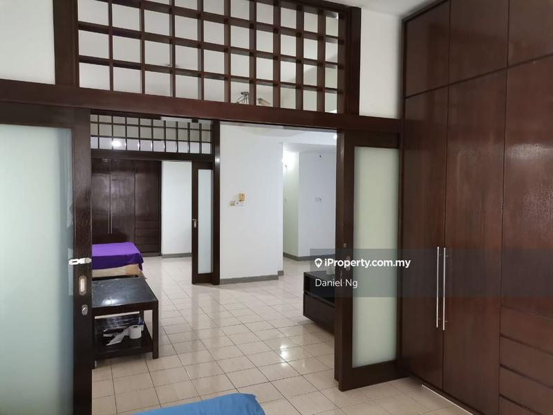 Service Residence for Sale in Amcorp Serviced Suites by Daniel Ng - iProperty.com.my