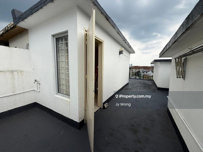 Townhouse for Sale in Eastwood Terrace, Kayu Ara, Bandar Utama, Bandar Utama by Jy Wong - Exterior - iProperty.com.my