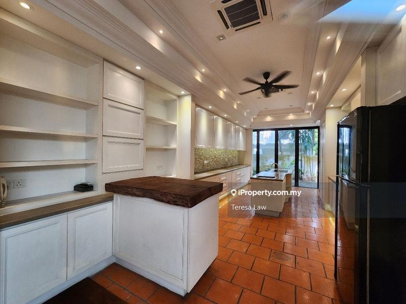 Banglo untuk Dijual di Bukit Gita Bayu, Seri Kembangan oleh Teresa Law - iProperty.com.my