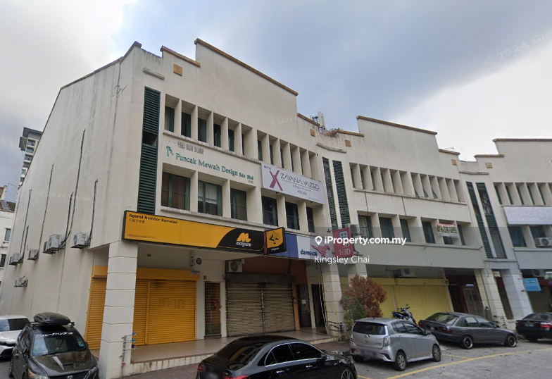 For Sale - ROI 4.25% 3 Storey Shop Damansara Perdana Petaling Jaya