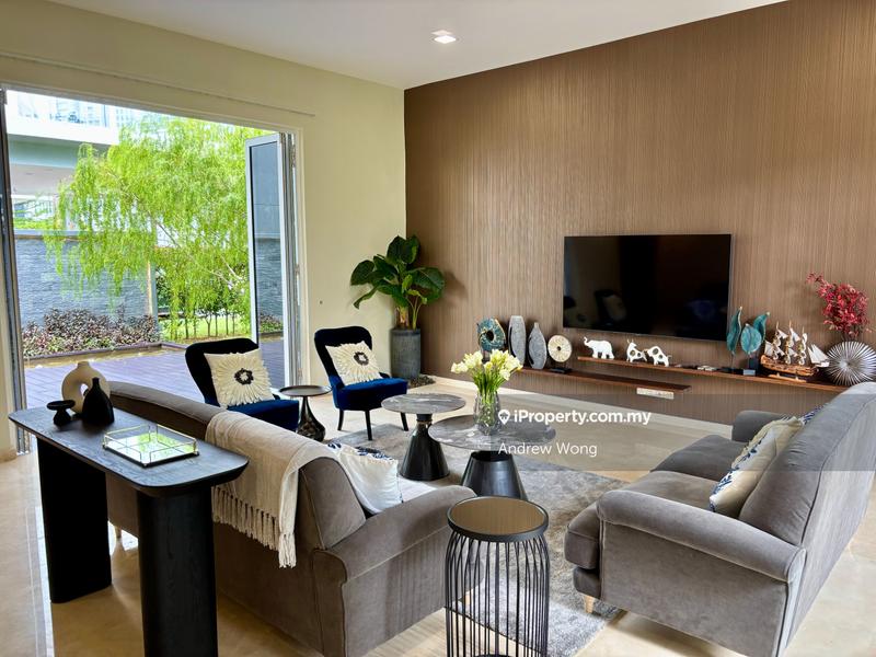 Bungalow House untuk Dijual di Lakefront Villa, Cyberjaya oleh Andrew Wong - iProperty.com.my