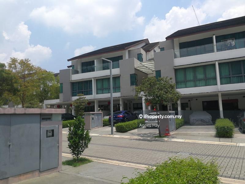 Townhouse untuk Dijual di Sunway Spk, Kuala Lumpur oleh Agnes Hay - iProperty.com.my