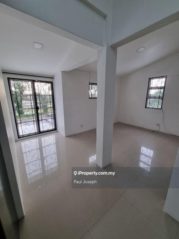Semi-Detached House for Sale in Taman Petaling, Petaling Jaya by Paul Joseph - iProperty.com.my