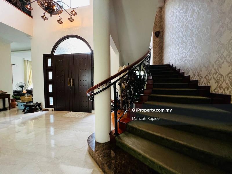 Bungalow House for Sale in Perdana Lakeview East, Cyberjaya by Mahzah Rapiee - iProperty.com.my