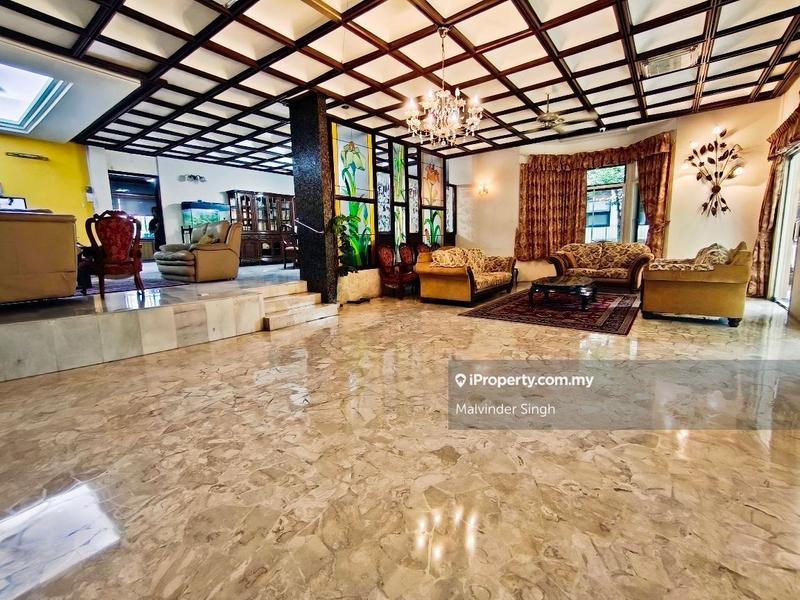 Bungalow House untuk Dijual di Ukay Heights, Ampang oleh Mel Walia - iProperty.com.my