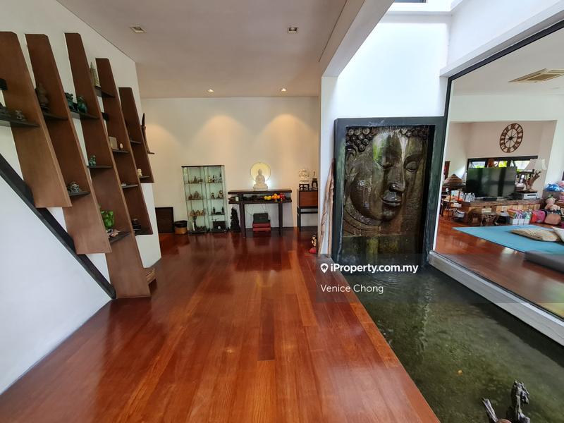 Bungalow House for Sale in Bukit Gita Bayu, Seri Kembangan by Venice Chong - iProperty.com.my
