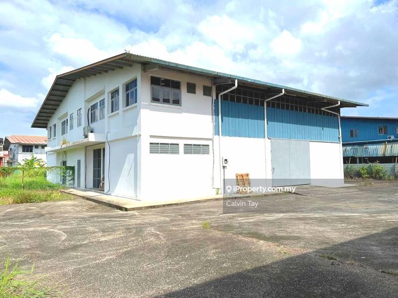 For Sale - 2 Storey Semi D Industrial Warehouse (25 Points) at Demak Laut Industrial Park, Kuching