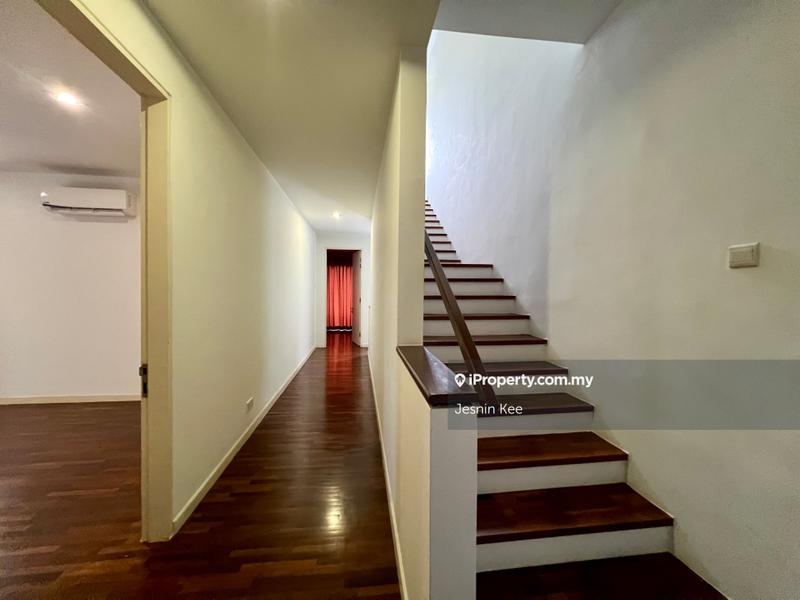 Rumah Berangkai 3 Tingkat untuk Dijual di Lake Fields, Sungai Besi oleh Jesnin Kee - iProperty.com.my