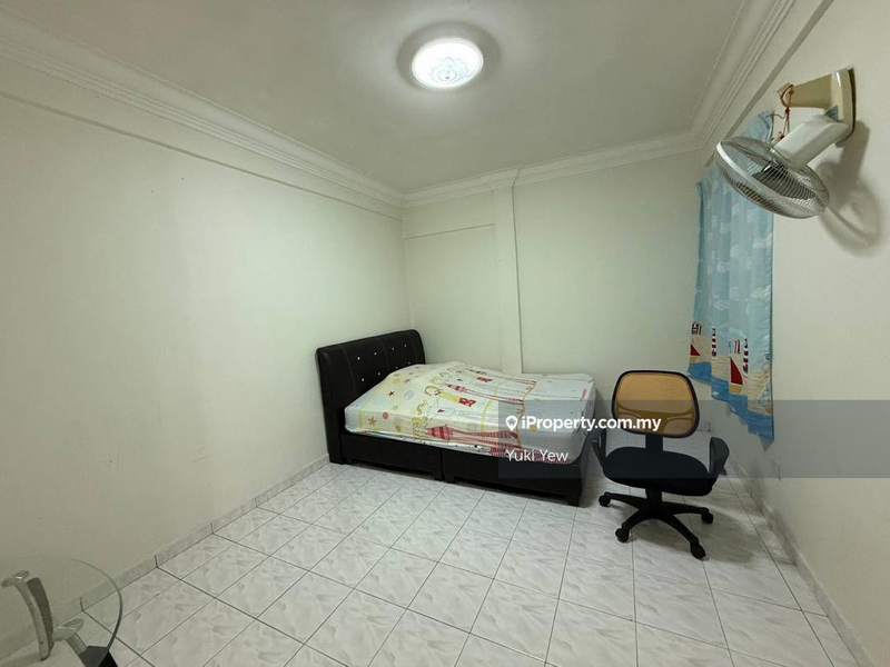 Flat for Sale in Sri Intan by Yuki Yew - iProperty.com.my