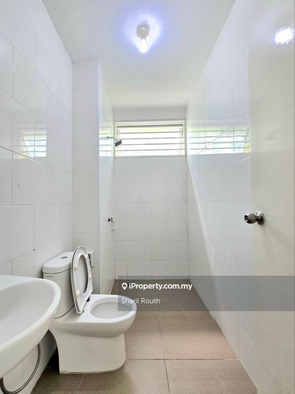 3-storey Terraced House for Sale in Taman Nadayu 92, Kajang by Sharil Routh - iProperty.com.my