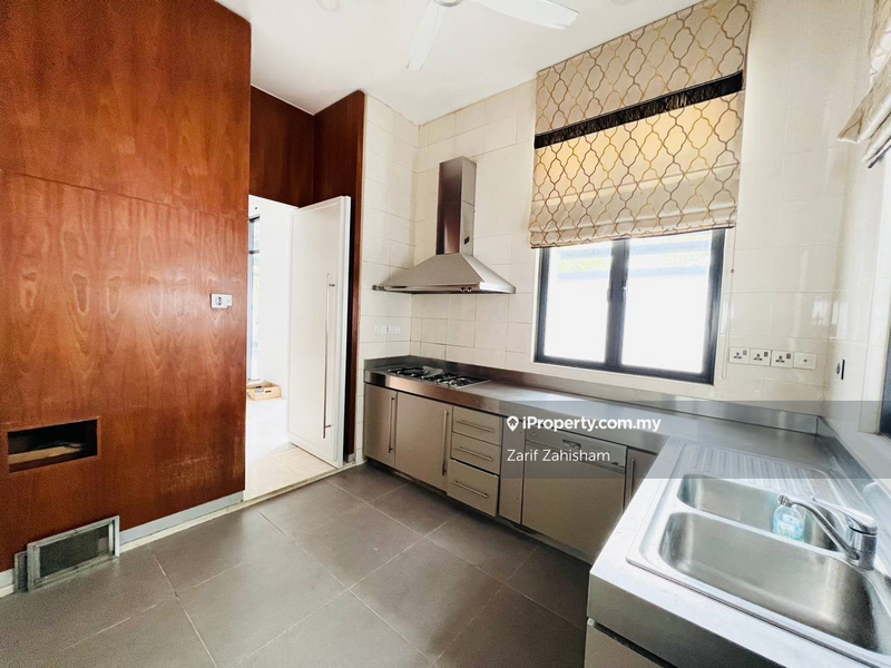 Rumah Berkembar untuk Dijual di Serene Kiara Desa Sri Hartamas, Mont Kiara oleh Zarif Zahisham - iProperty.com.my