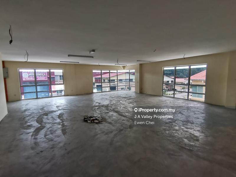 Kilang Berkembar untuk Dijual di Rawang, Selangor oleh Ewen Chei - iProperty.com.my