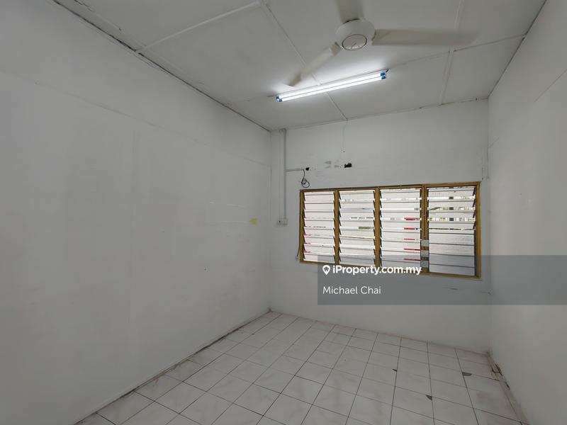 Bungalow House for Sale in Batu 14, Puchong by Michael Chai - iProperty.com.my