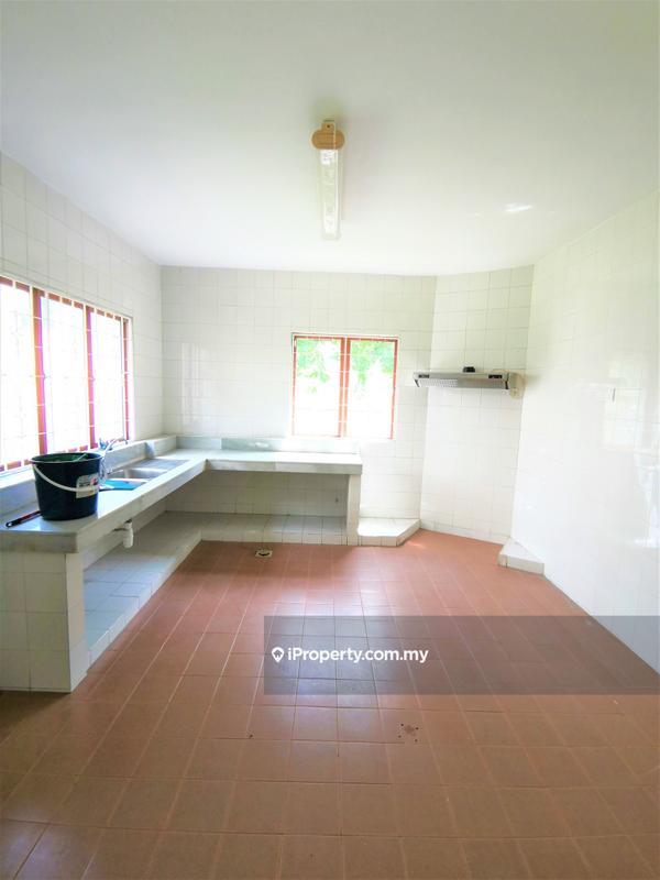 Bungalow House for Sale in Taman Overseas Union (Taman Oug), Jalan Klang Lama (Old Klang Road) by Marcus Liew - iProperty.com.my