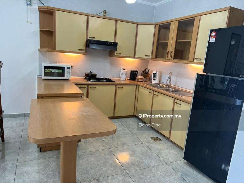 Rumah Bandar untuk Disewa di Country Heights, Kajang oleh Elaine Ding - iProperty.com.my